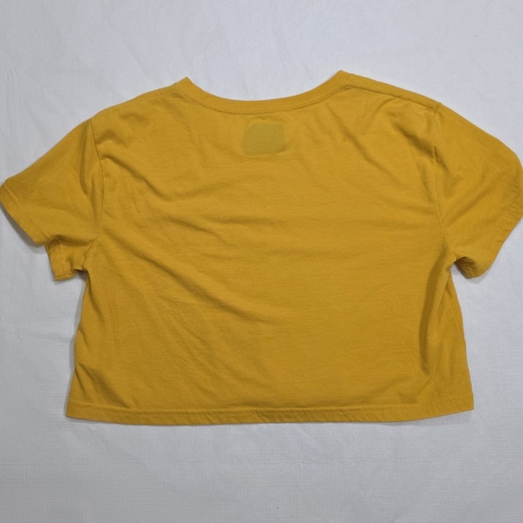 Yellowstone Dutton Ranch Crop Top Wrangler Tee Women’s Medium Yellow Ranch Horse - Picture 4 of 7